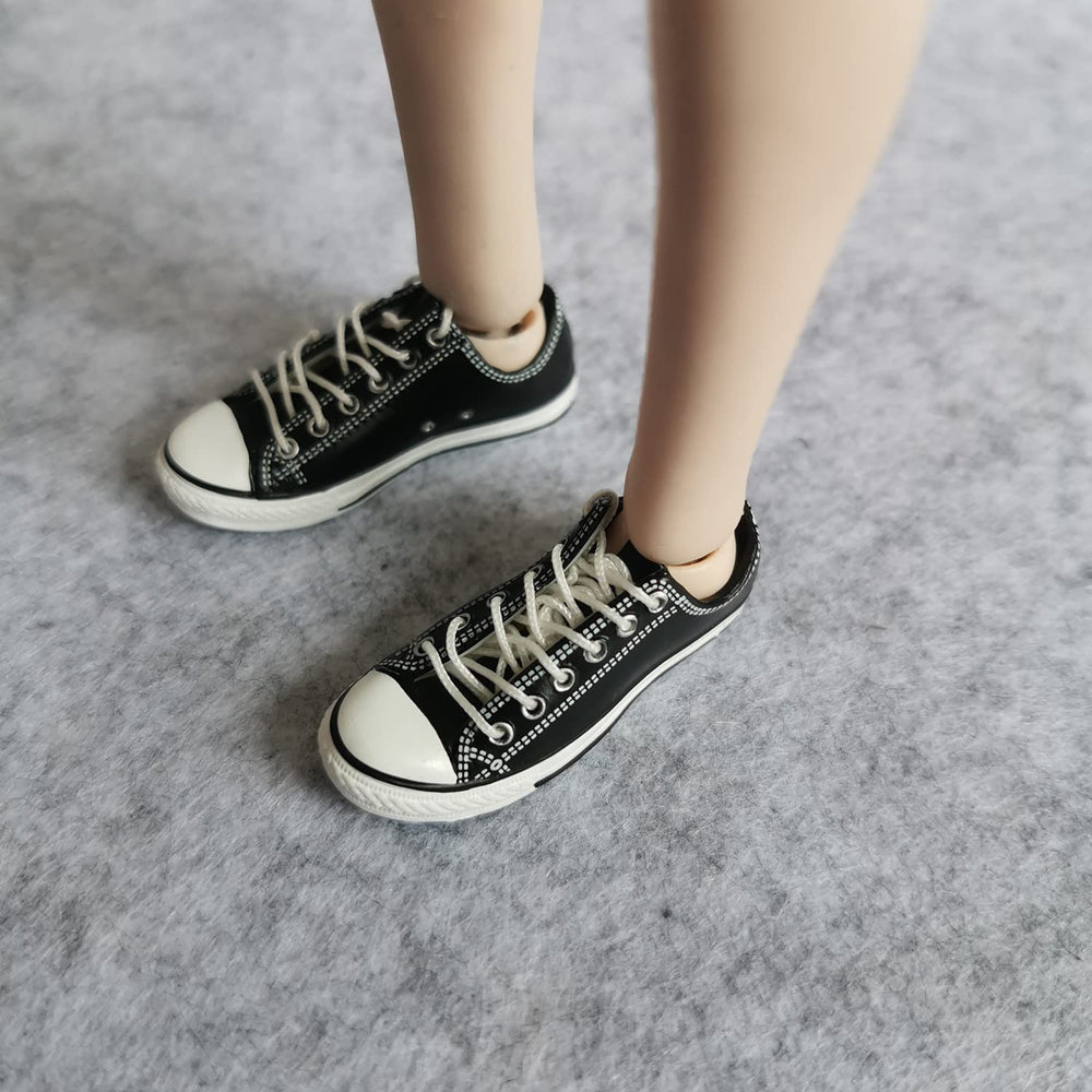 SSbeauty M black 1:6 scale shoes on display for dioramas.