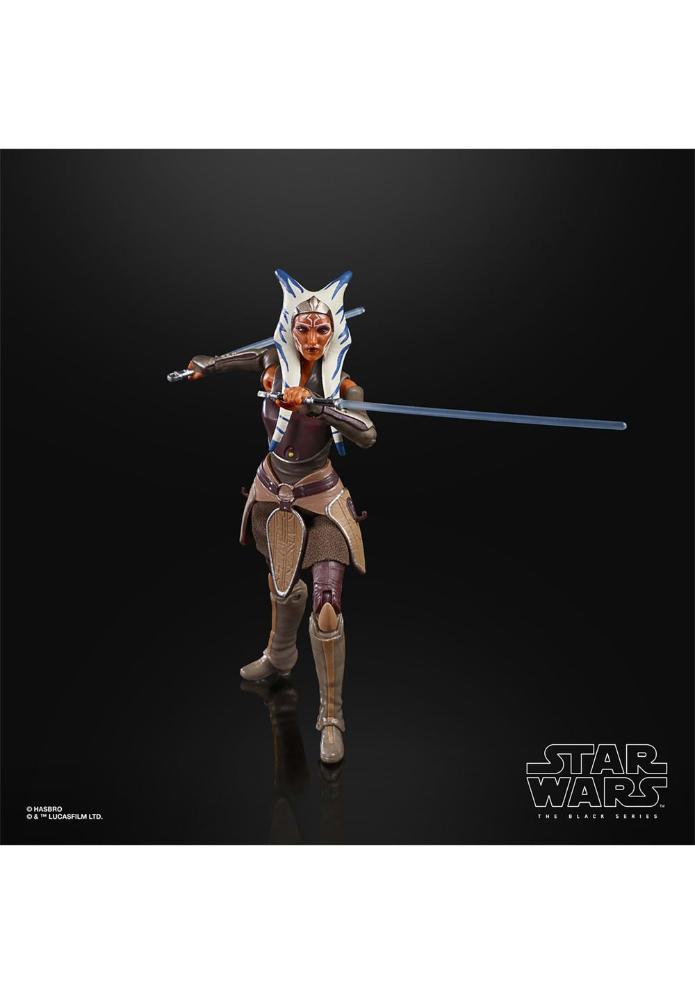 STAR WARS Black Series Ahsoka Tano accessories add versatility to your collection setup.