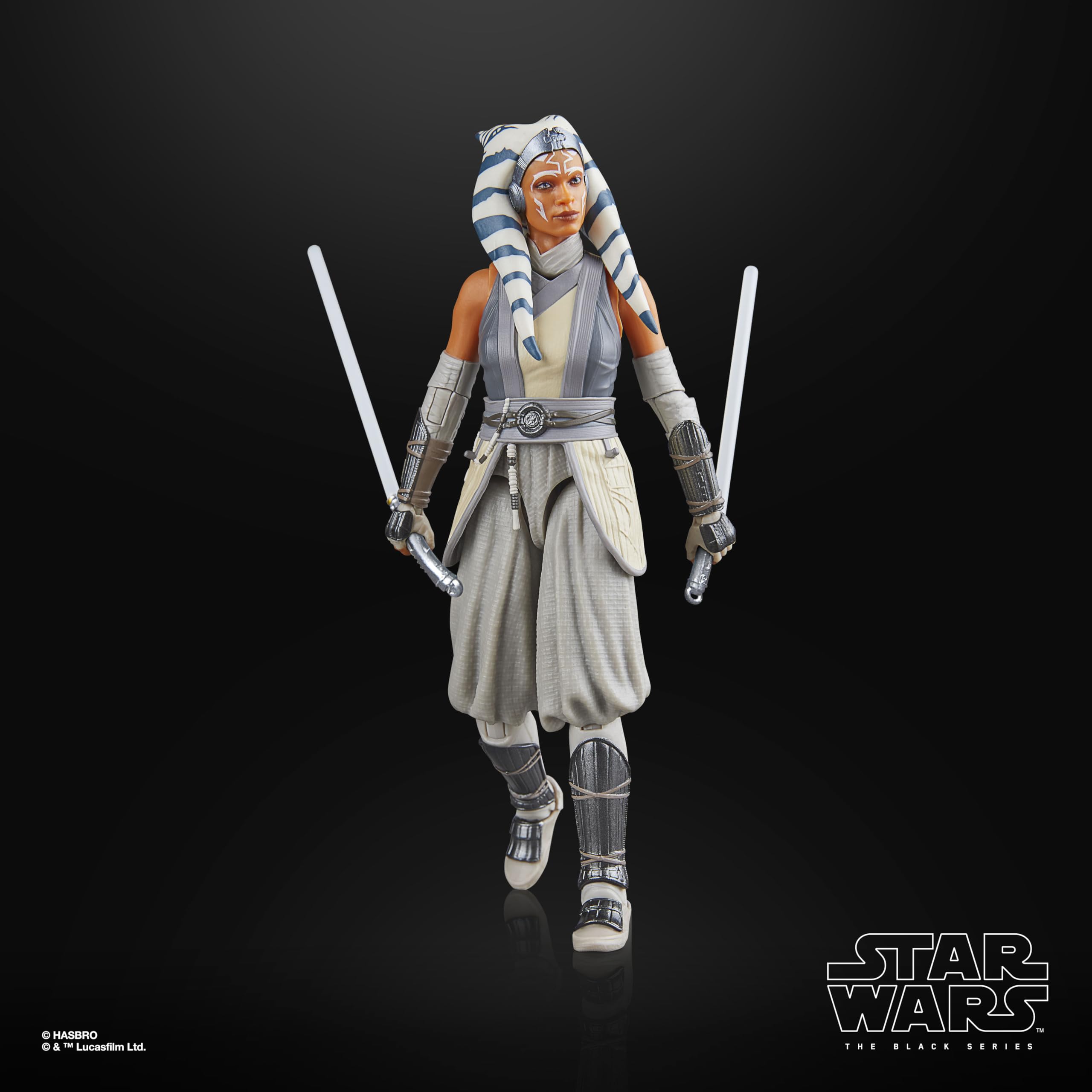STAR WARS Black Series Ahsoka Tano Peridea articulation pose for dynamic shelf setups.
