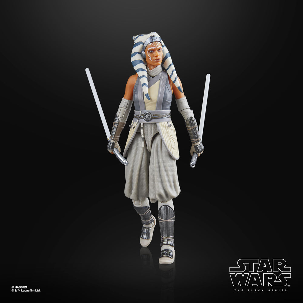 STAR WARS Black Series Ahsoka Tano Peridea articulation pose for dynamic shelf setups.
