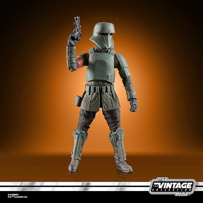 STAR WARS Din Djarin Morak figure highlights highly poseable limbs for display.