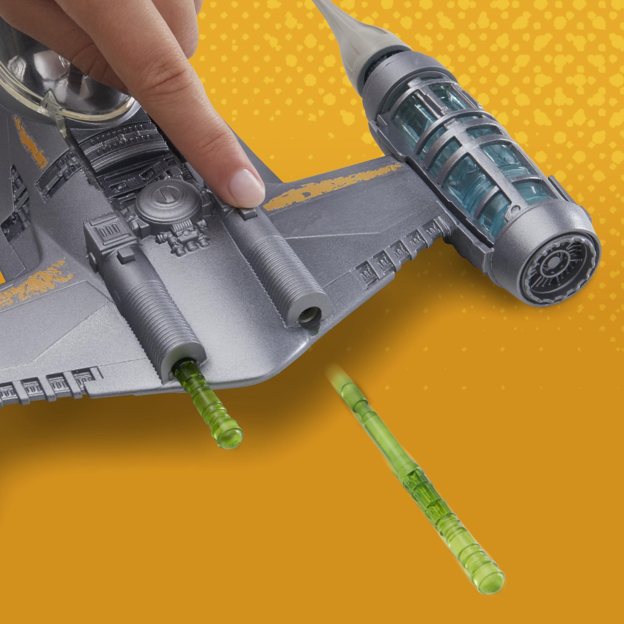 STAR WARS The N-1 Starfighter measures 17 inches long for impressive display