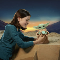 STAR WARS Grogu responds with eating sounds when fed, adding realism to play