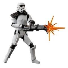 Three detachable accessories enable varied Star Wars scenes with the figure.