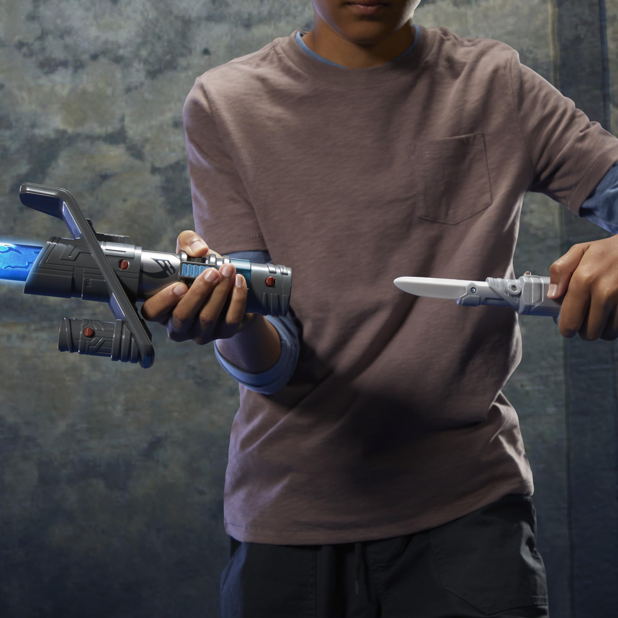 STAR WARS Lightsaber Forge seven-piece set shown assembled for creative building