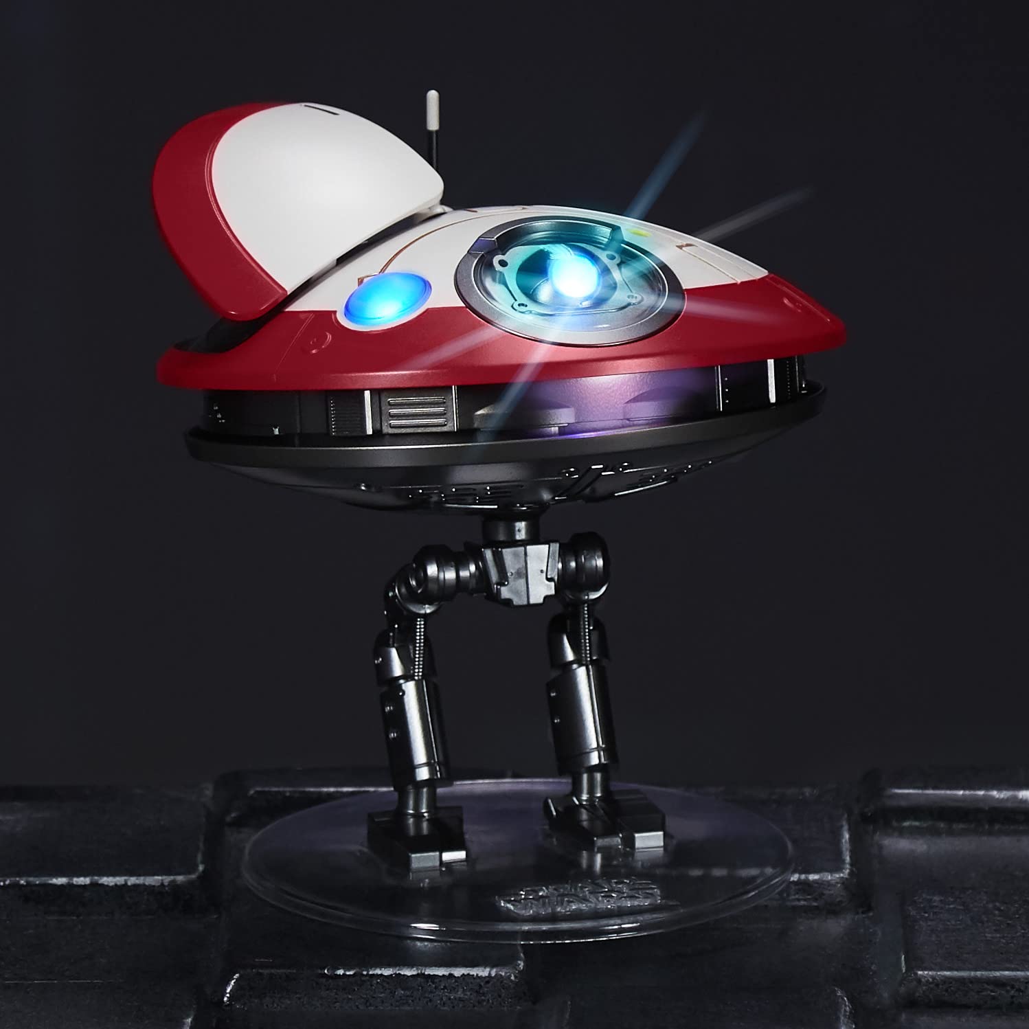 STAR WARS Lola legs attachment enables Companion Mode play and poseable movements