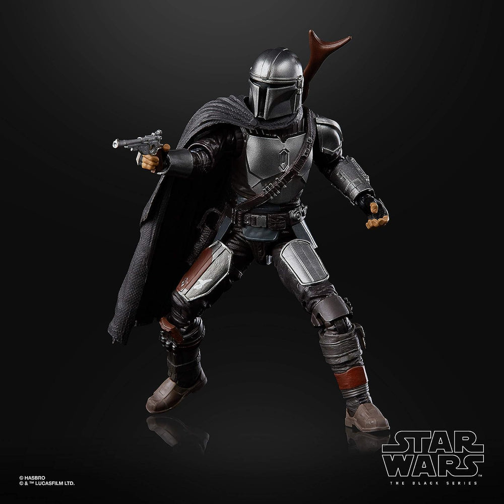STAR WARS Mandalorian Black Series includes three accessories for display