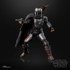 STAR WARS Mandalorian Black Series includes three accessories for display