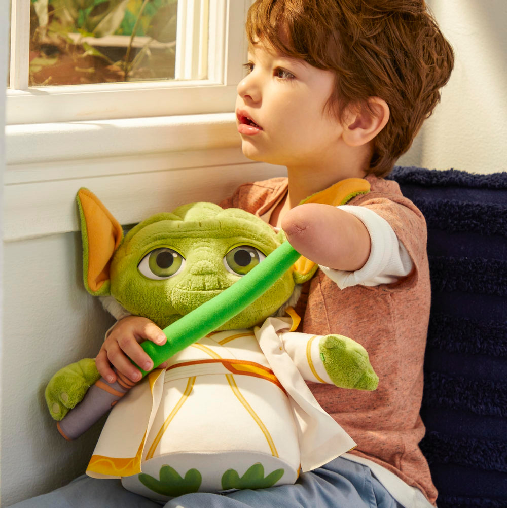 Star Wars Master Yoda Plush robe texture captures authentic look.
