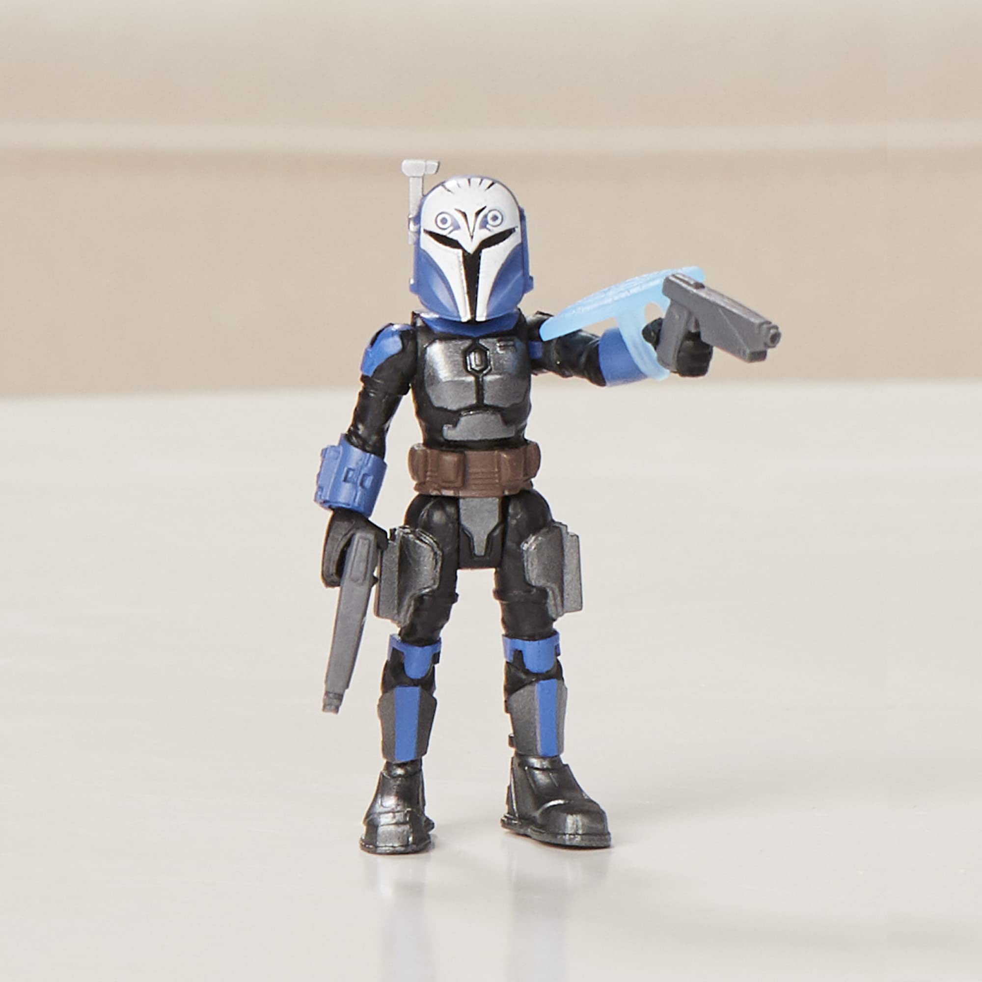 STAR WARS Mission Fleet Moff Gideon figure with distinctive gear for battles.