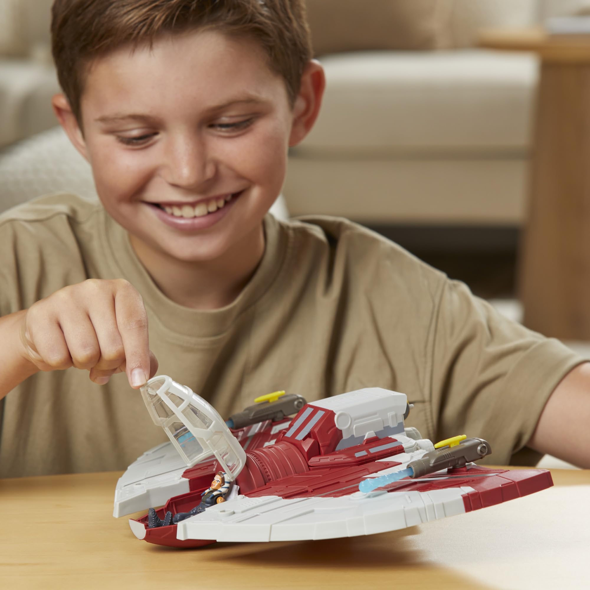 STAR WARS Mission Fleet accessory pack adds extra play options and customization.