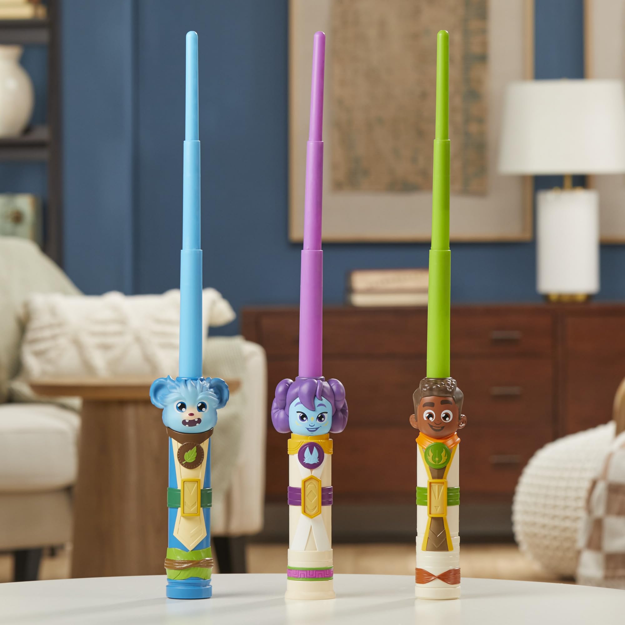 STAR WARS Portable lightsaber toy for kids on the go
