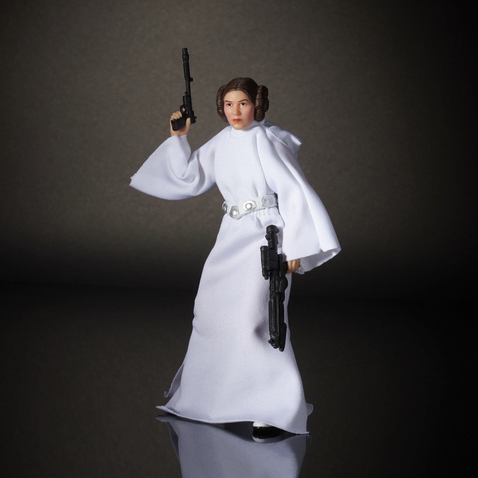 Star Wars Princess Leia 6-inch figure beside a diorama for display ideas
