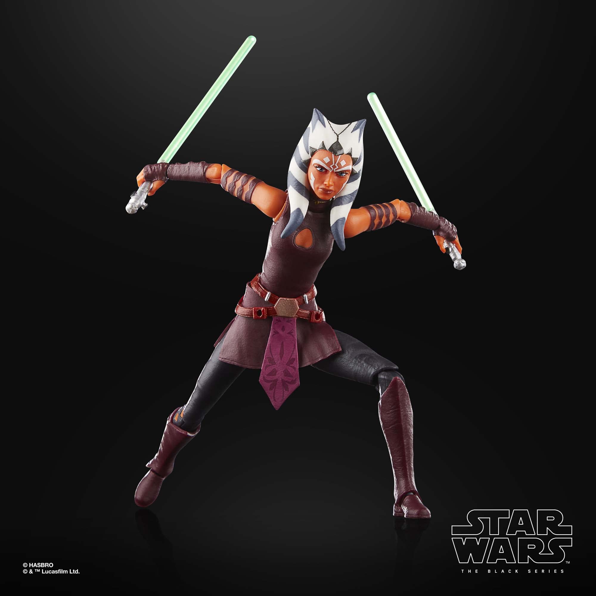 STAR WARS The Black Series Ahsoka Tano Padawan poseable legs for action poses.