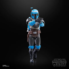 STAR WARS The Black Series Axe Woves in a Mandalorian-inspired scene for storytelling.