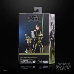 STAR WARS The Black Series Luke Skywalker and Grogu with lightsaber for battle scenes