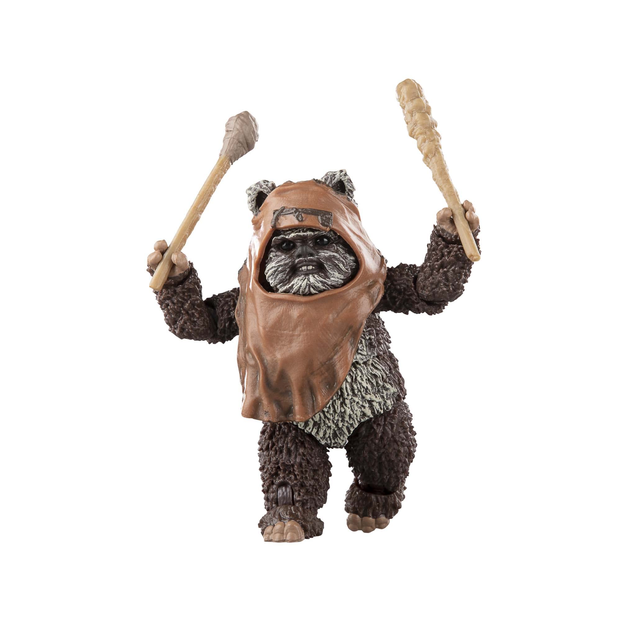 STAR WARS The Black Series Wicket W. Warrick pose for dynamic display and articulation.