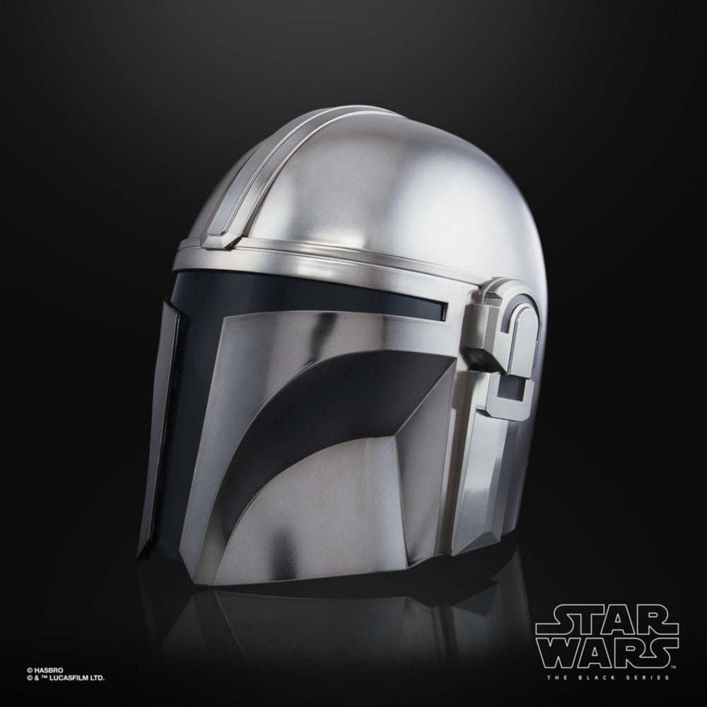 STAR WARS The Mandalorian helmet with removable tactical light for customizable lighting