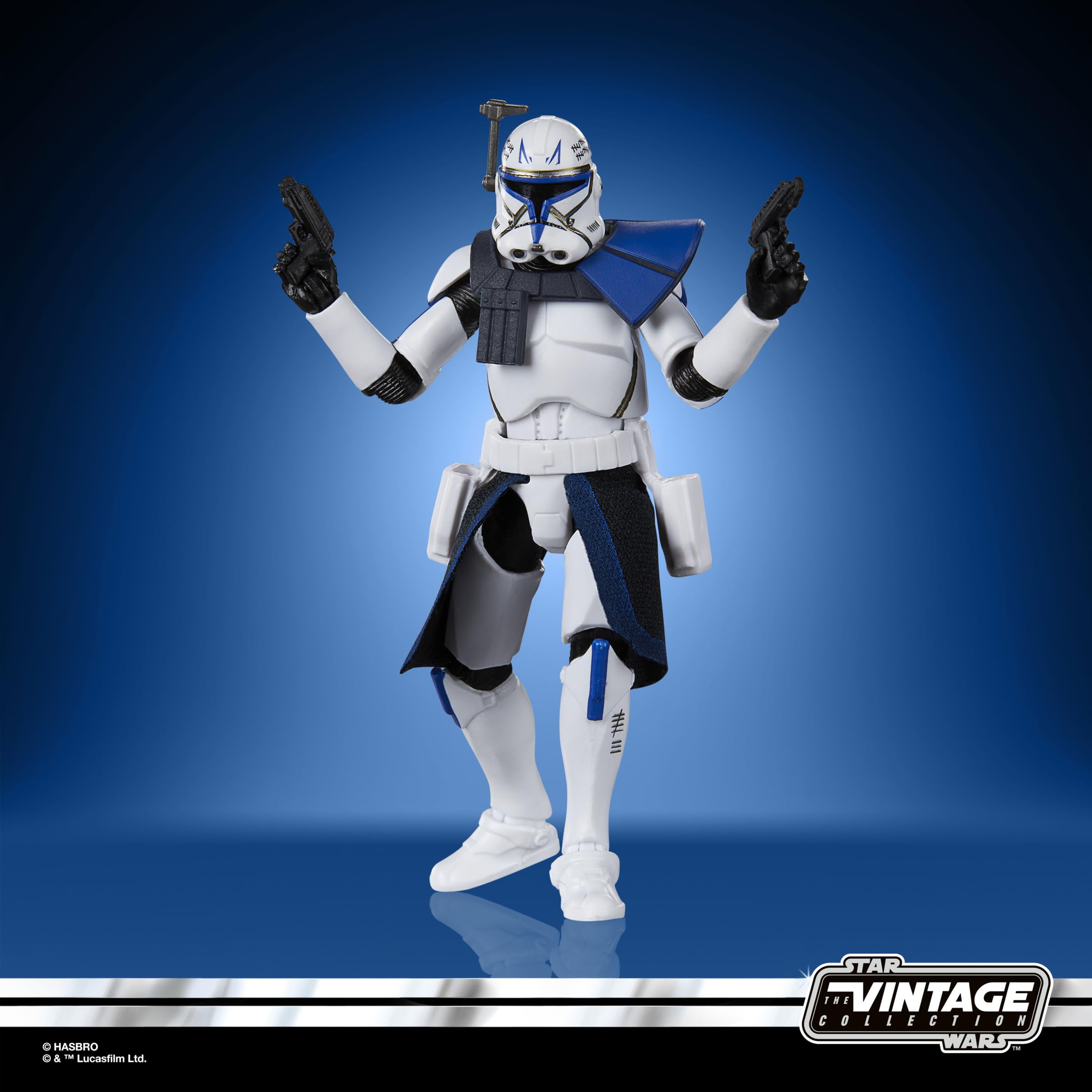 STAR WARS Vintage Collection collector-grade deco matches the series aesthetic.