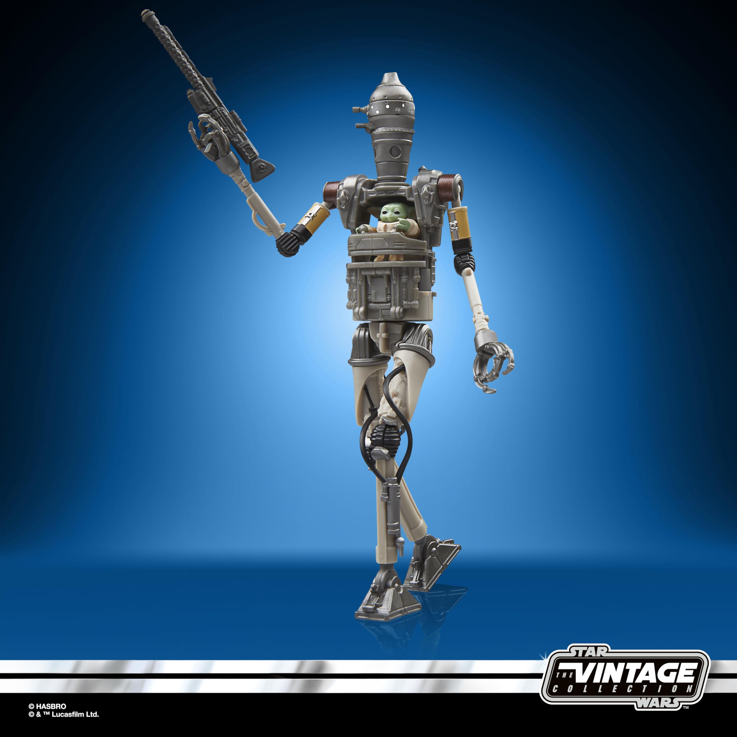 STAR WARS Premium deco and small details reflect high-quality craftsmanship.