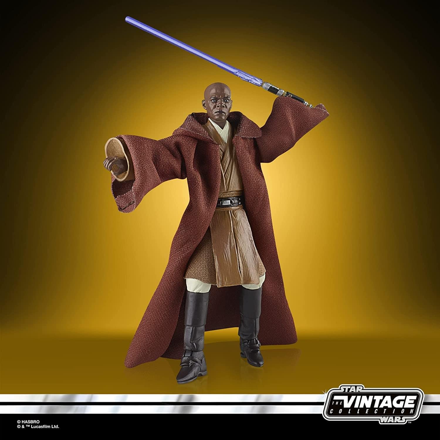 STAR WARS Mace Windu VC35 accessories laid out for varied display options.