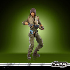 STAR WARS Osha Aniseya holster strap adds realism.