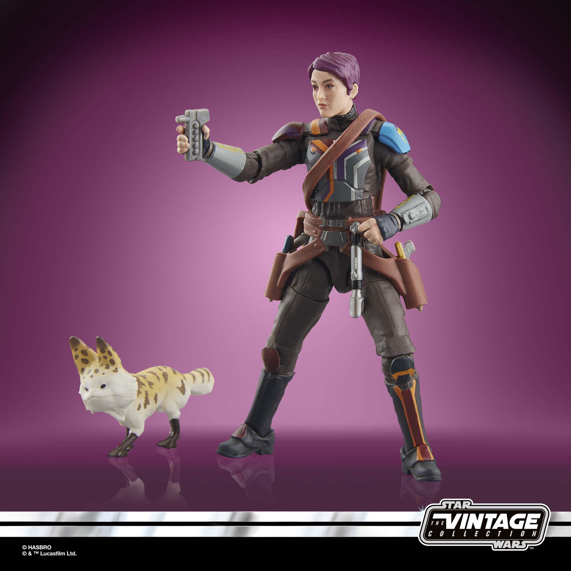 Sabine Wren two blasters included for dynamic action poses.