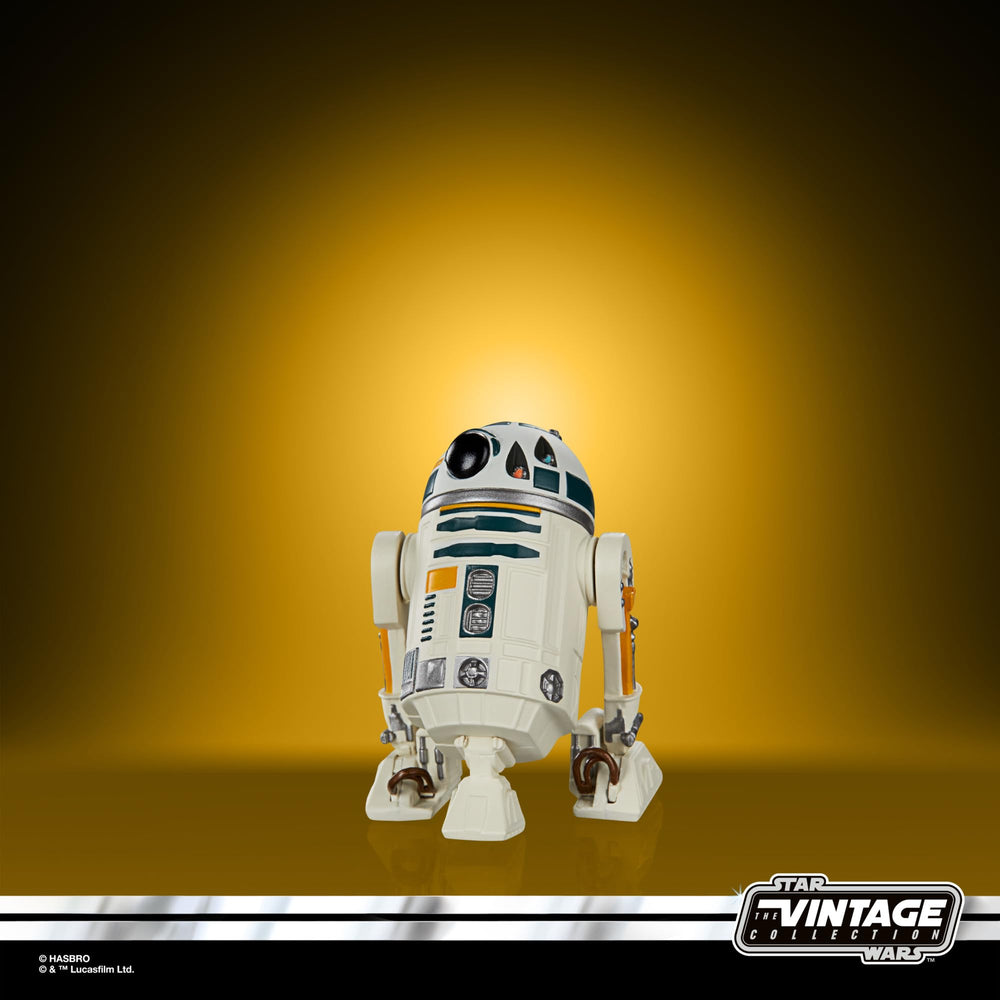 STAR WARS VC-number packaging boosts shelf presence and collectability.