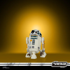 STAR WARS VC-number packaging boosts shelf presence and collectability.