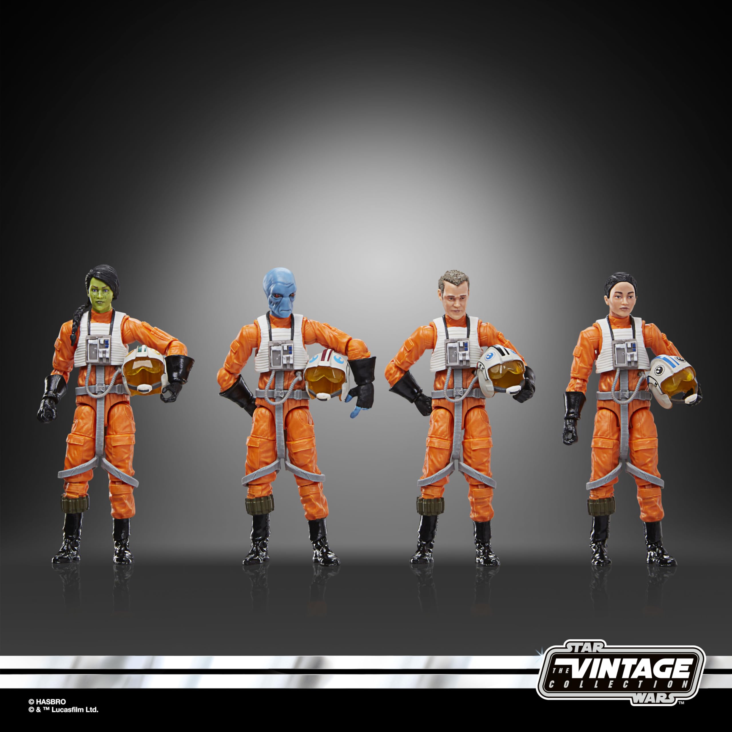 STAR WARS The Vintage Collection X-Wing Pilot blaster set for pose variety.