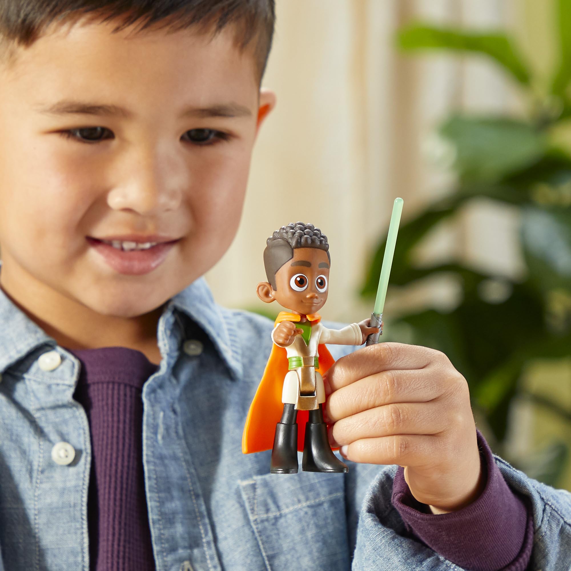Young Jedi Adventures Kai Brightstar supports familiar franchise play.