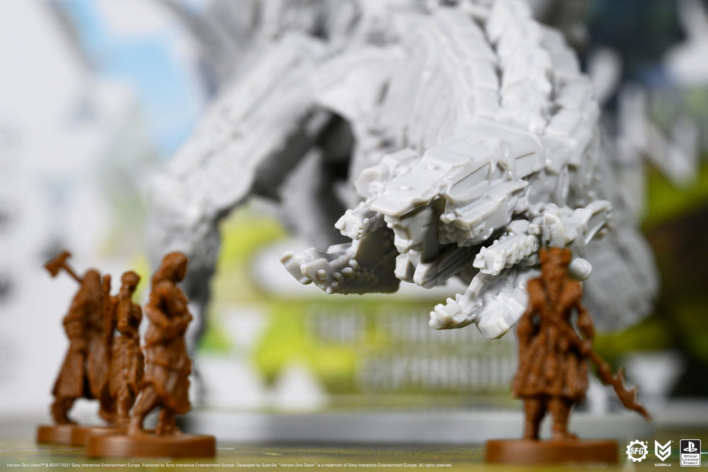 Steamforged Horizon Thunderjaw game pieces include minis and tokens.
