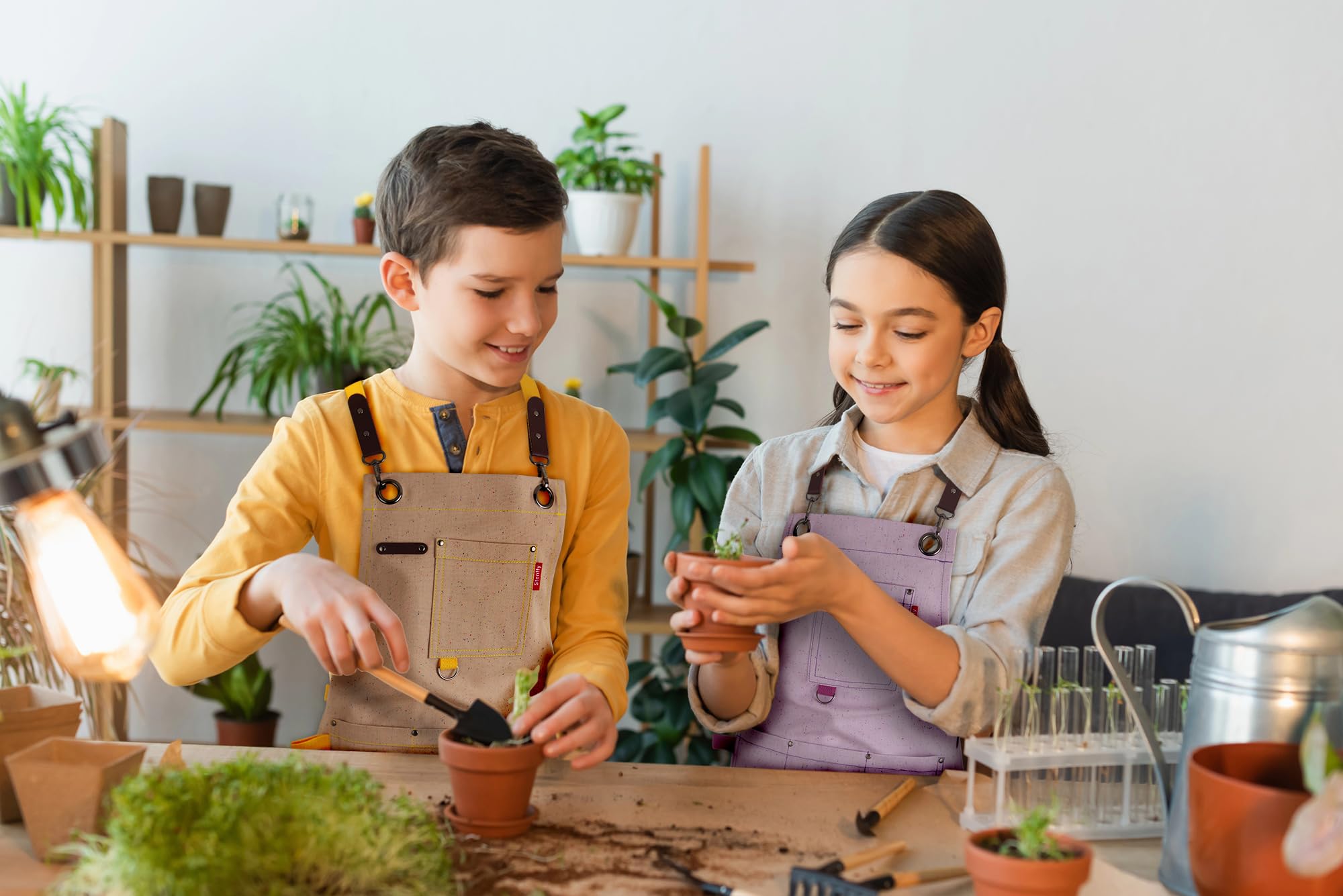 Stenffy Kids Art Apron classroom and home use for mess-friendly activities.