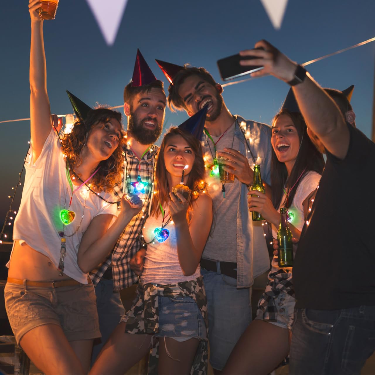 STOBOK glow-in-dark star necklace lights up dark venues for celebrations