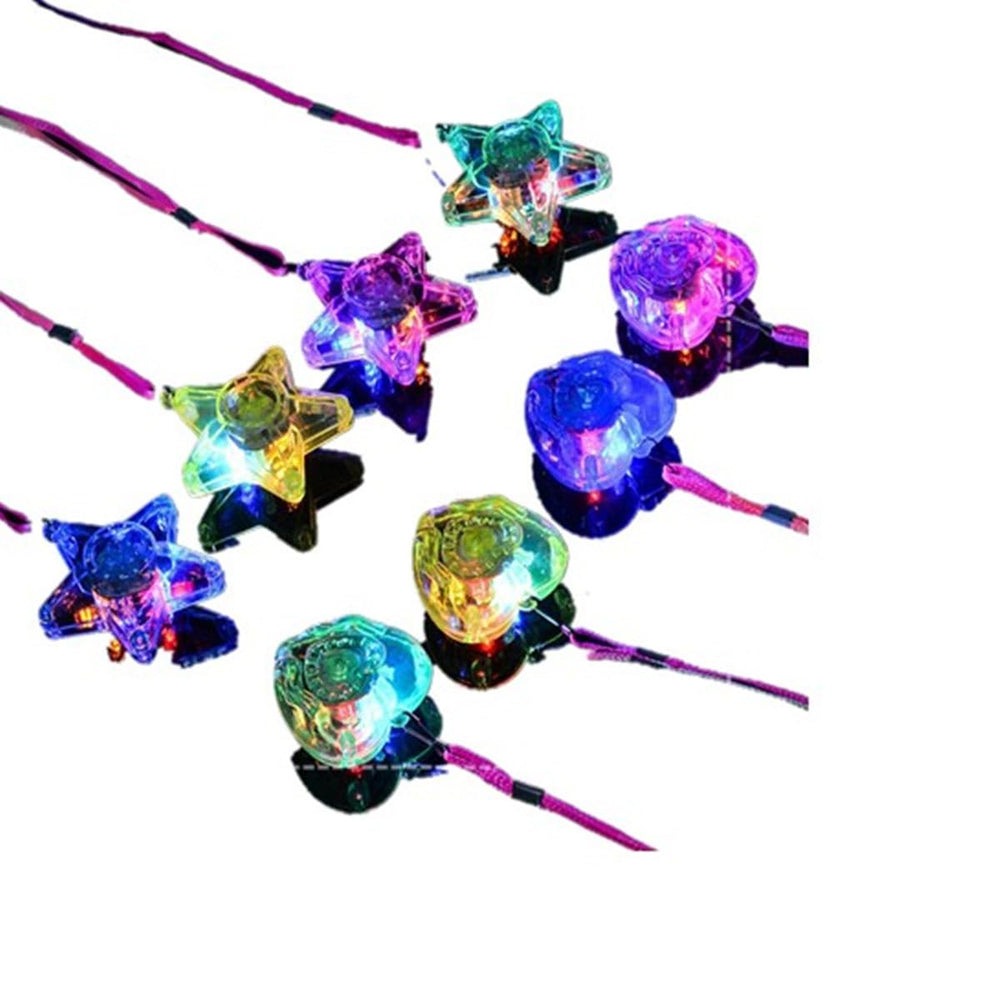 STOBOK LED sparkle necklace pendant lights up kids' outfits at parties