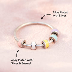 STORYJEWELLERY Daughter Ring surface shine enhances subtle glamour.