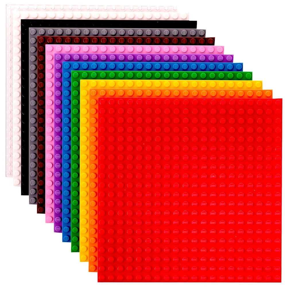 Easy-assembly Strictly Briks baseplates speed up setup for kids projects