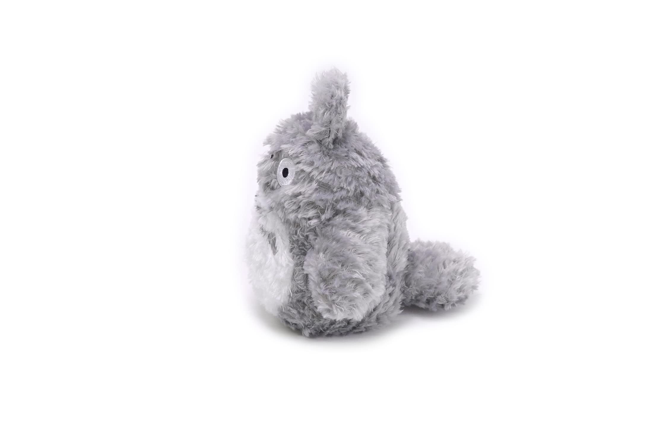 Studio Ghibli Totoro plush fur detail close-up showcases soft texture.