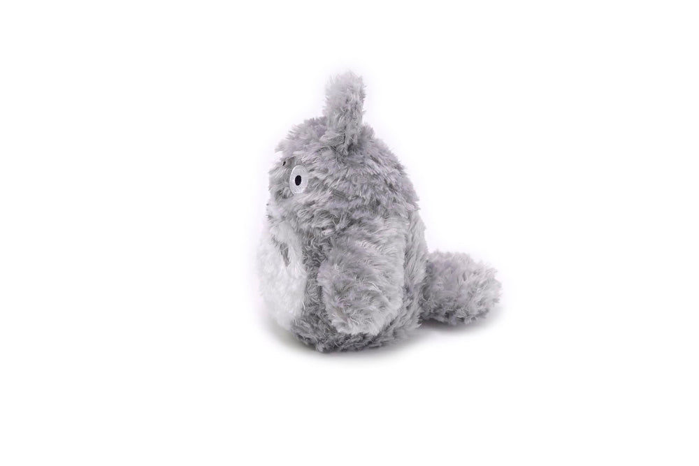 Studio Ghibli Totoro plush fur detail close-up showcases soft texture.