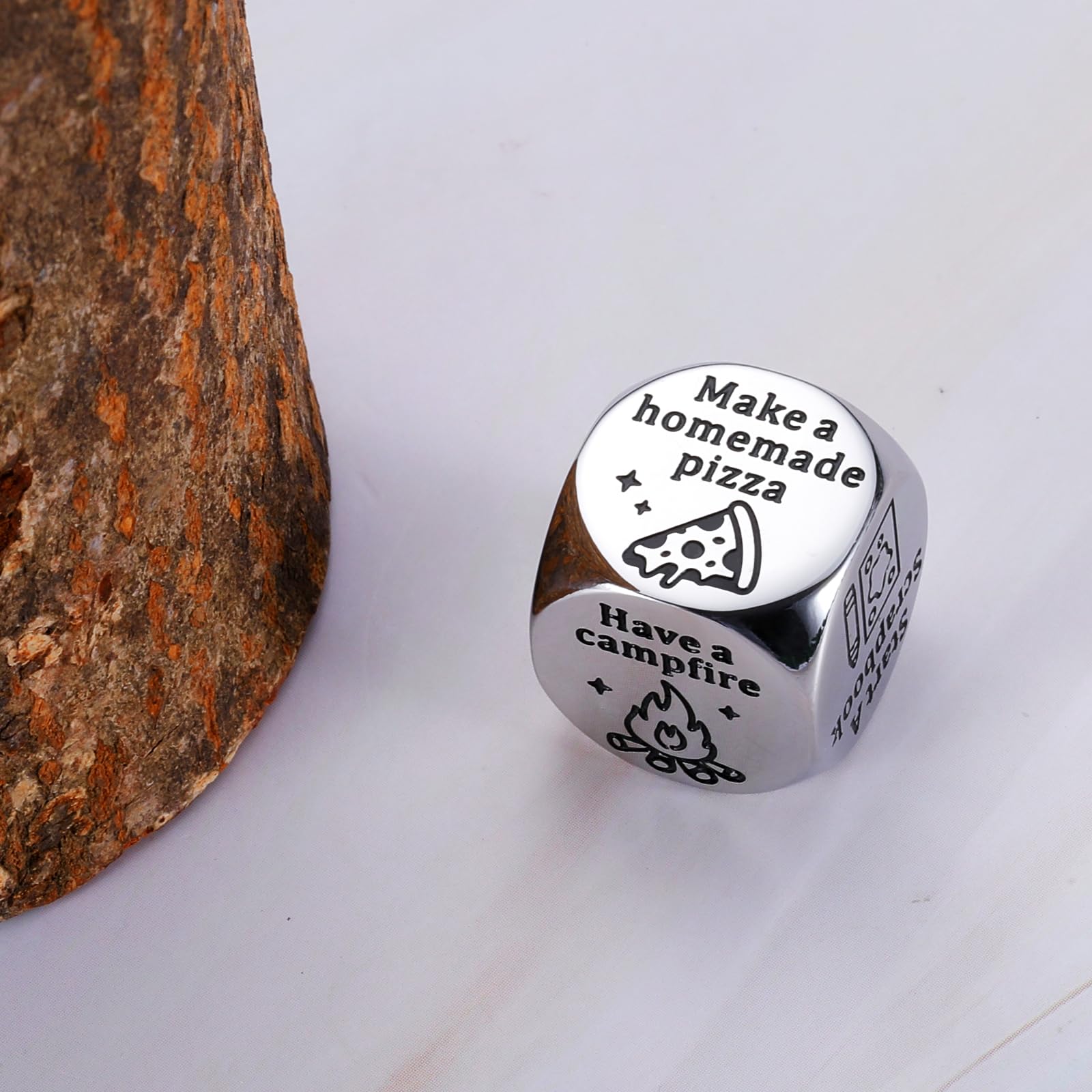 STUNFASSOO valentines day dice for romantic date ideas.