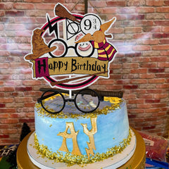 SugarGera glittery wizard cake topper provides eye-catching detail