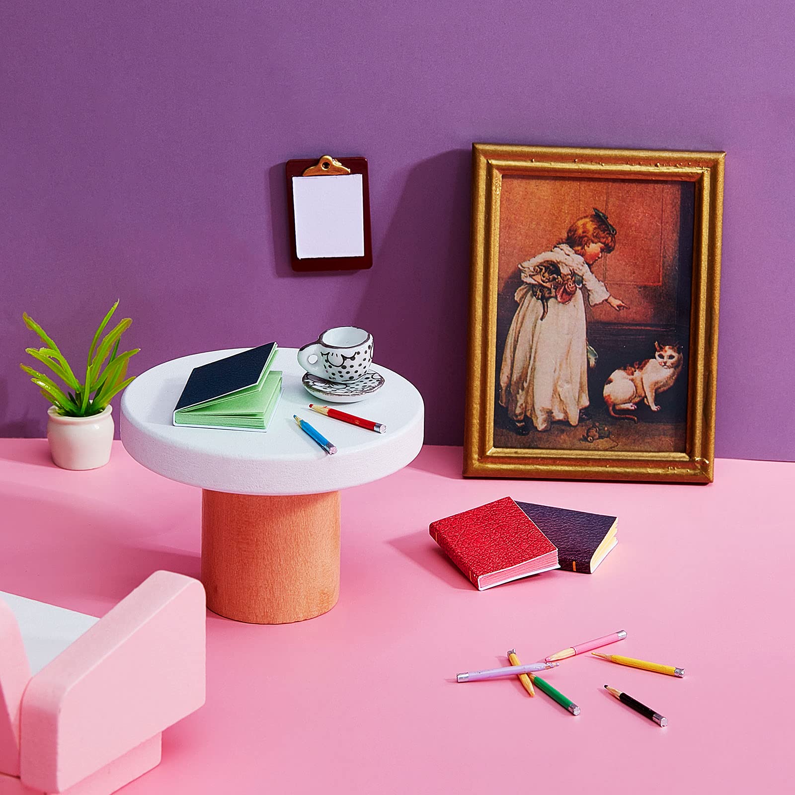 Sumind four-piece book set suits storytelling and classroom-style pretend play.