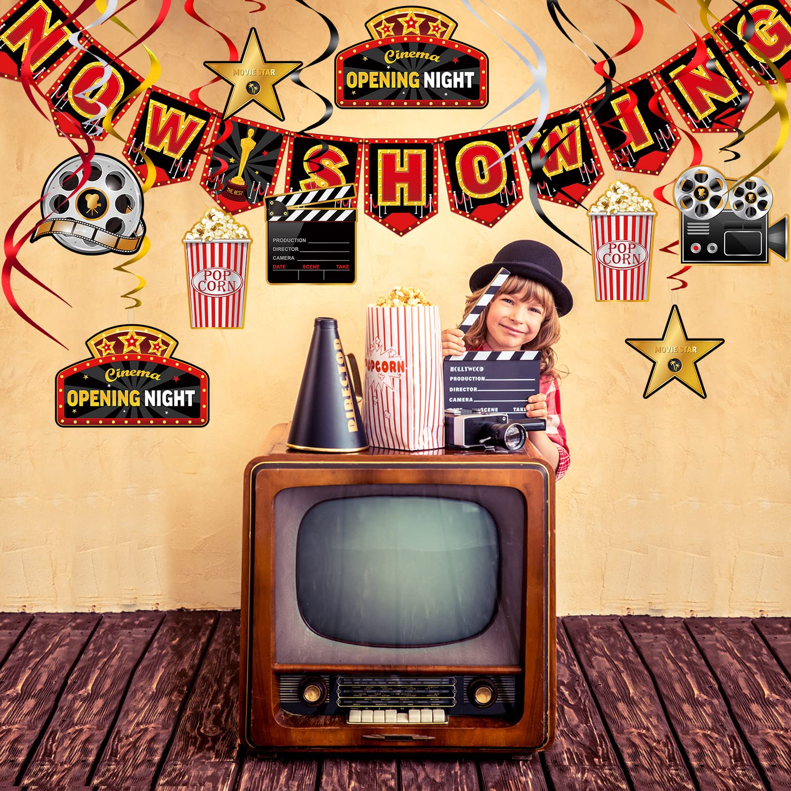 Sumind movie-themed ornaments finish the setup with theatrical charm.