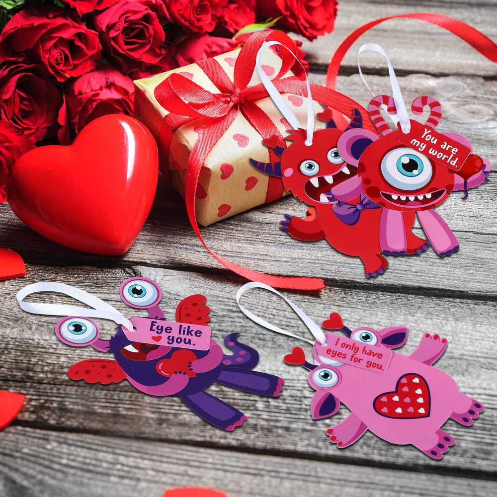Sumind Valentines Day Craft Kit hanging rope enabling easy display of DIY art
