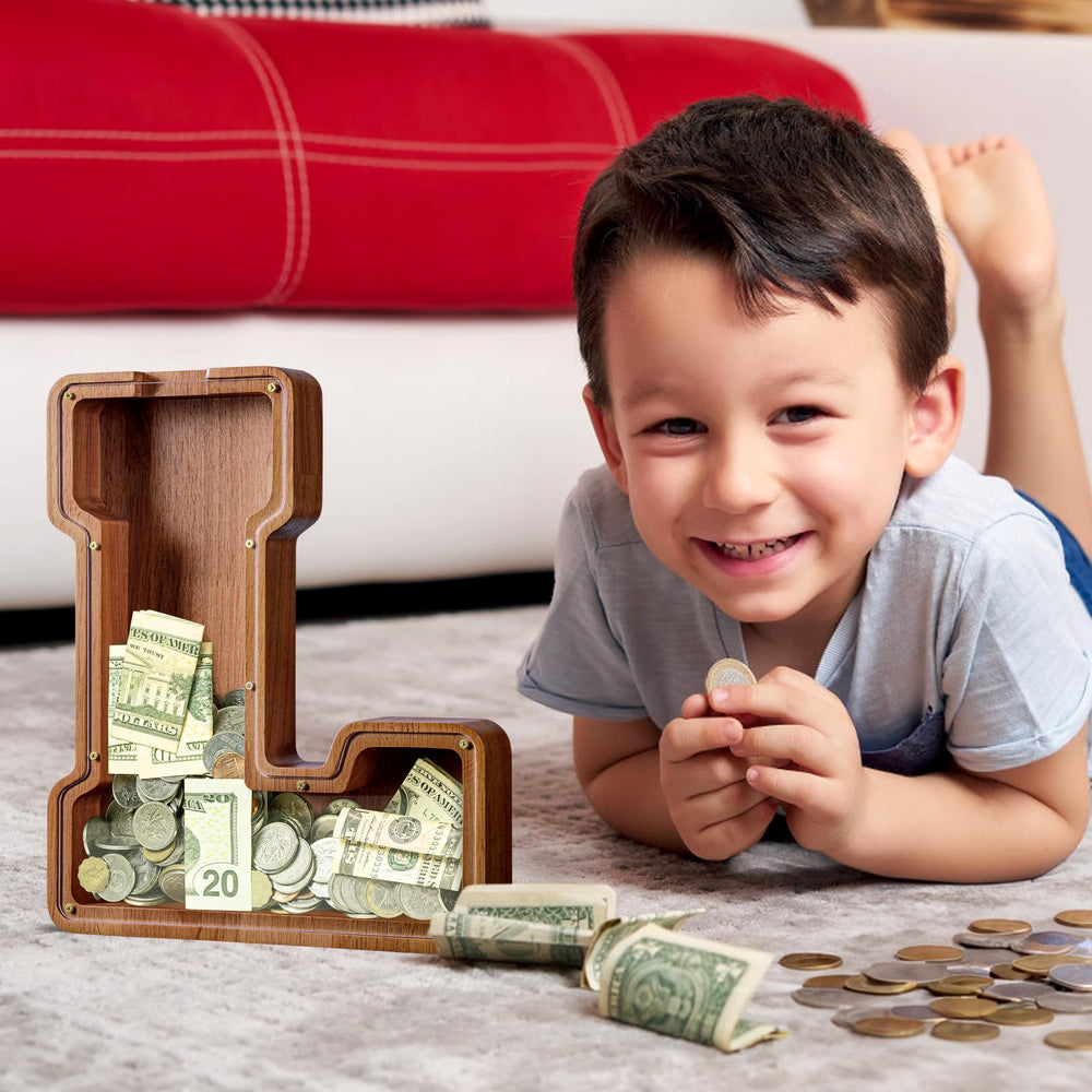 Summidate piggy bank decor display emphasizes home-friendly educational style.