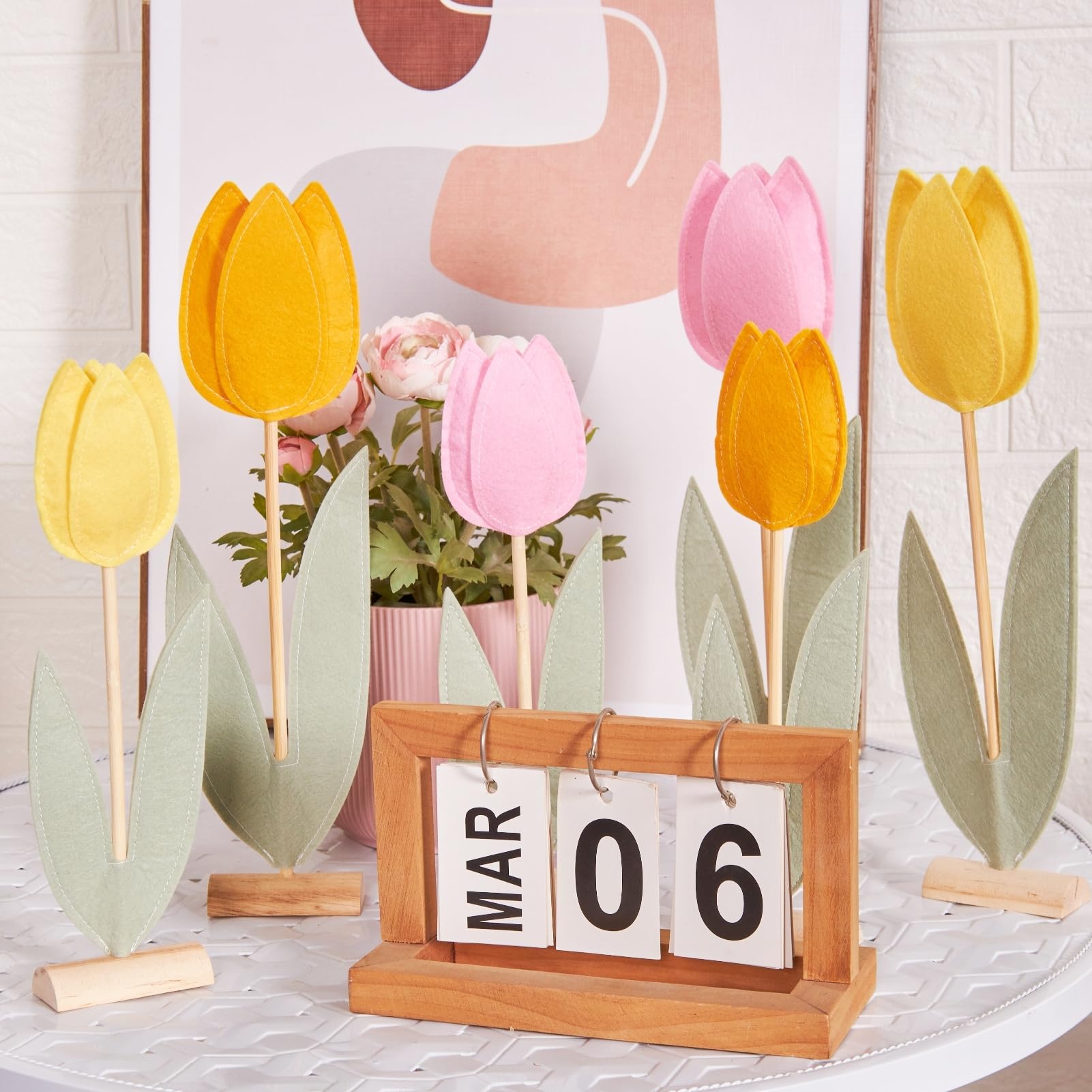 SUNBEAUTY sturdy wooden bases supporting freestanding tulips