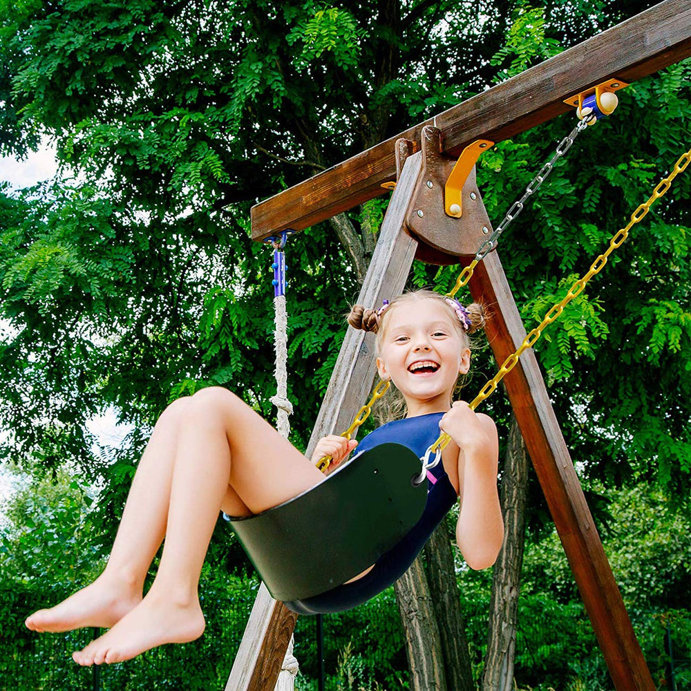Sunnyglade pack includes snap hooks for quick installation.