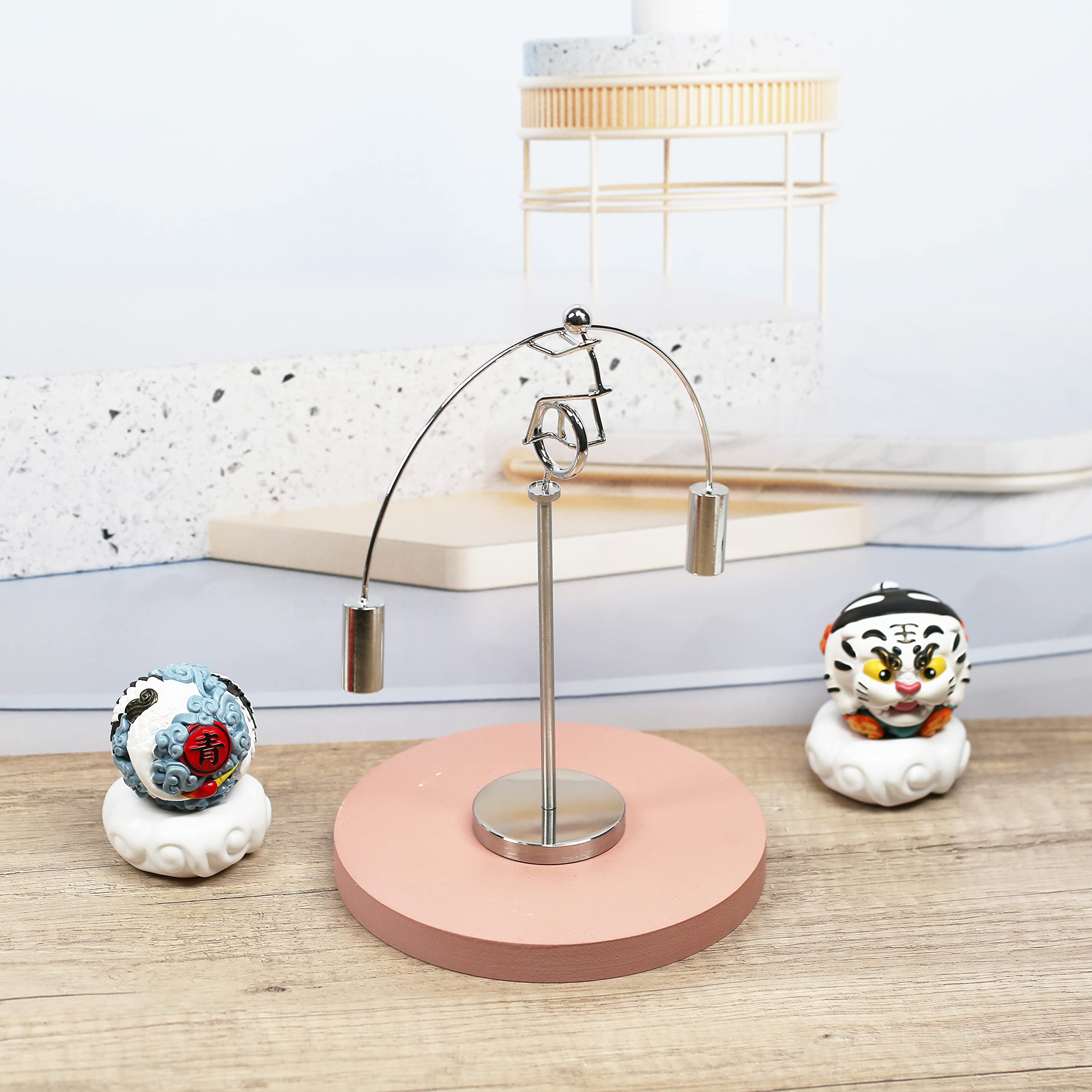 Sunnytech Desk Toy art in motion adds conversation starter to any workspace.