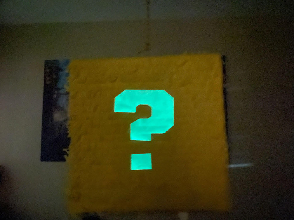 Super Gaming piñata durable corrugated paper, built for long-lasting celebrations