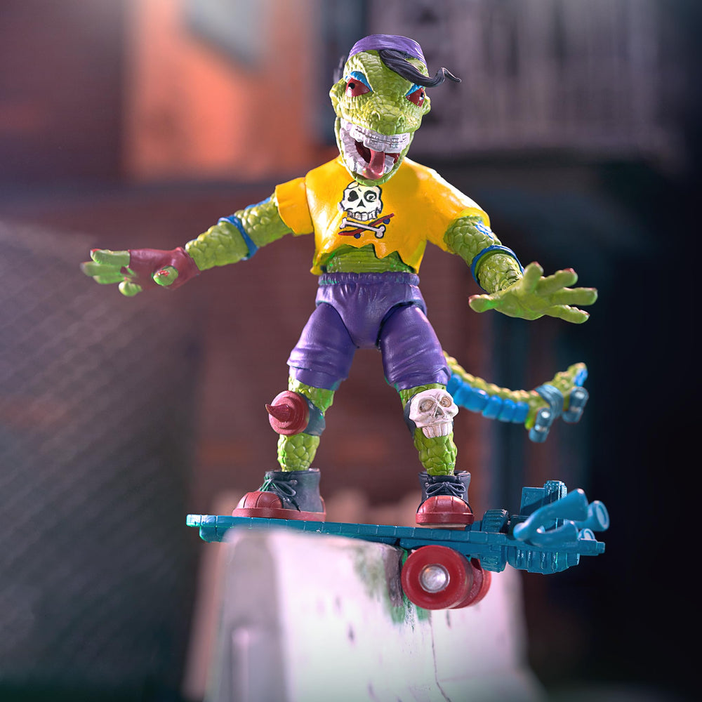 Super7 Mondo Gecko alternate hands for dynamic posing options